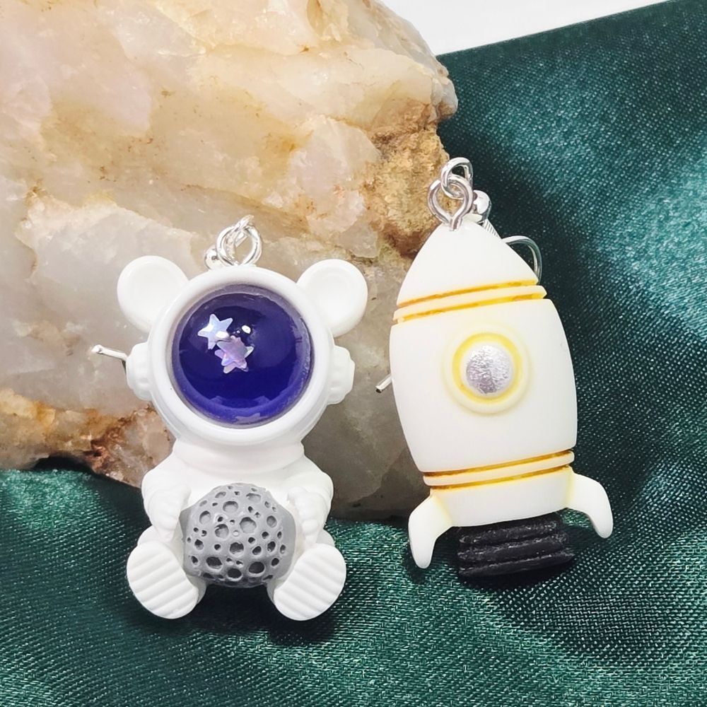 Asymmetric Astronaut & Rocket Earrings 🚀✨ Cute Y2K Space Dangles NASA Nerd Chic